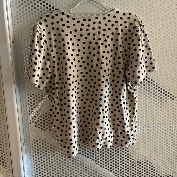 Ann Taylor Polka Dot Short Puffed Sleeve Top Size XL in Cream and Black - Picture 5 of 7